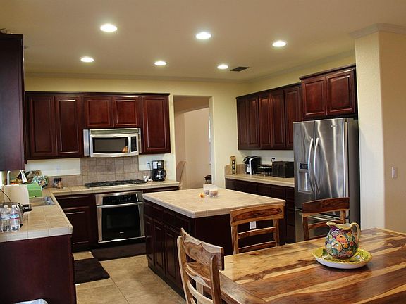 5th image of 1145 Jewelflower St