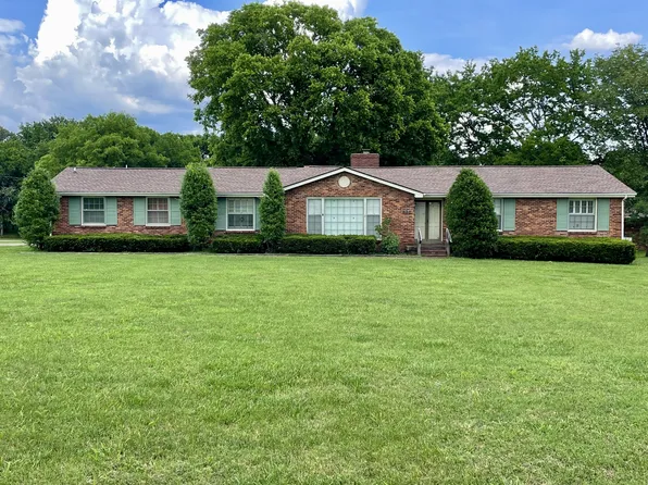 324 Wellington Dr, Madison, TN 37115