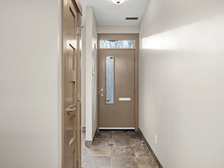 1760 26th Ave SW #1760 — Photo 4