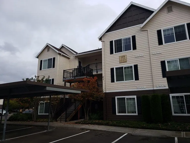 117 NE 25th Ave — Photo 23