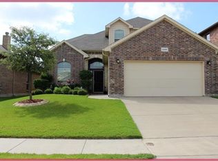 2208 Frosted Willow Ln, Fort Worth, TX 76177