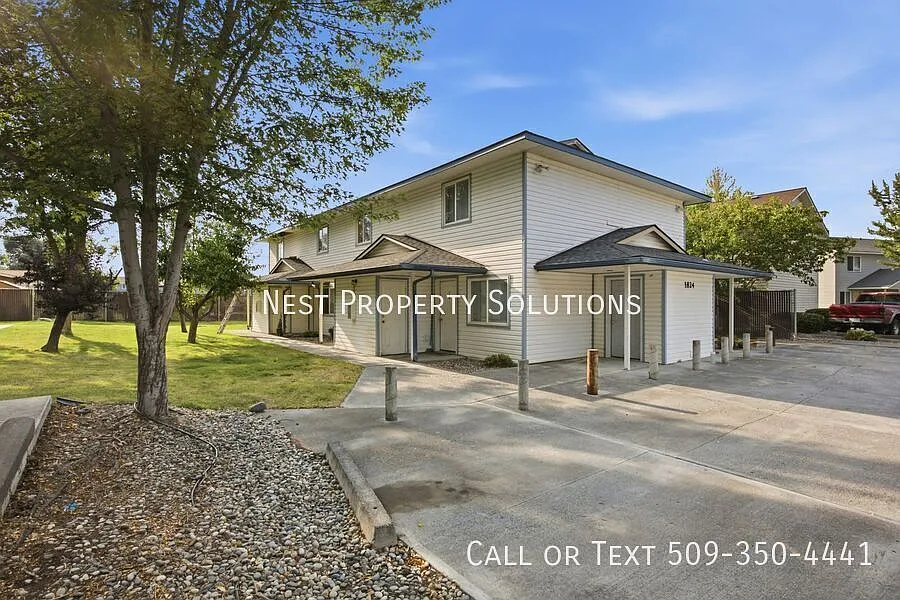 2-Bedroom, 1 Bath Located in Quiet Neighborhood — Photo 3