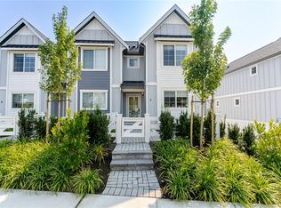 3907 Cedar Hill Rd #U6, Saanich, BC V8P3Z8