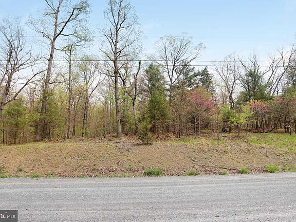 2nd image of 56 Cove Ln