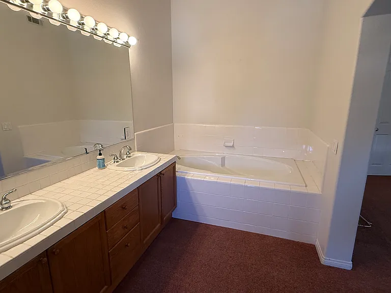 1172 Corte Riviera — Photo 12