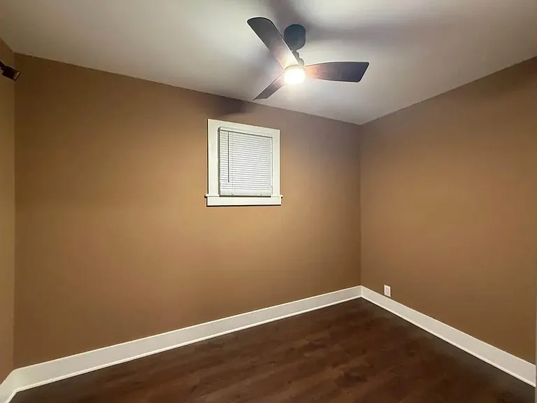 Unit Photo