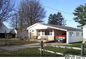 1st image of 753 Ann St
