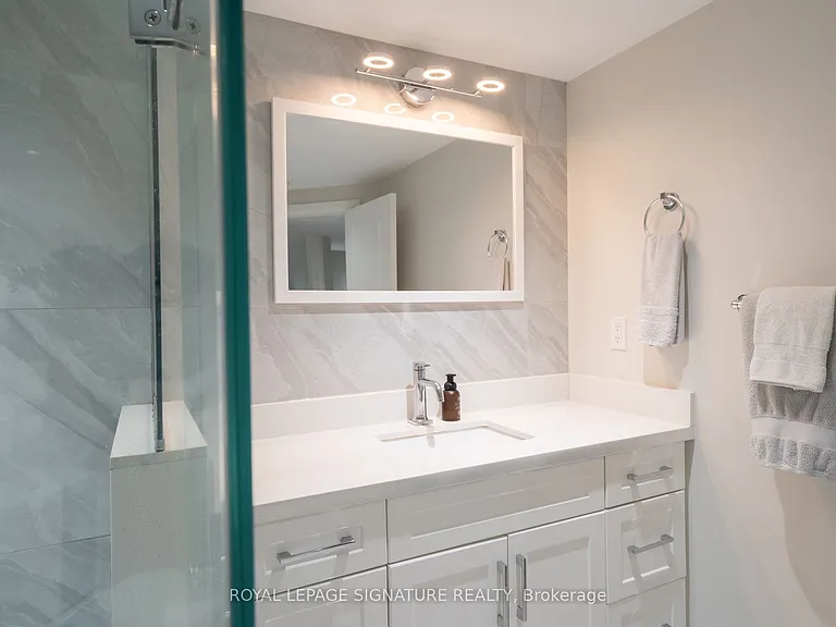 305 Blue Grass Blvd #BASEMENT — Photo 23