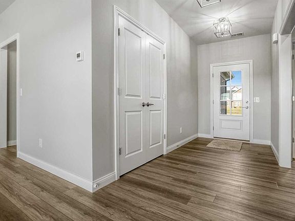 3rd image of 3619 Cora Ct
