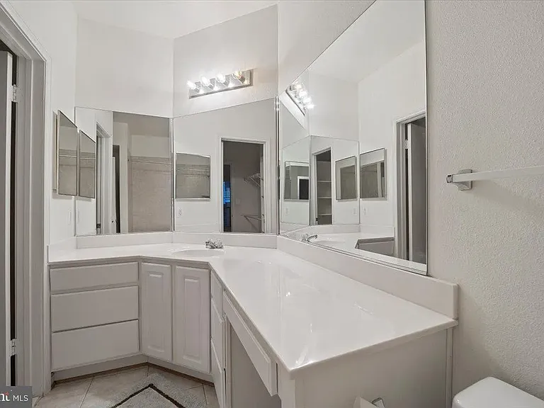 3920 Penderview Dr #303 — Photo 18