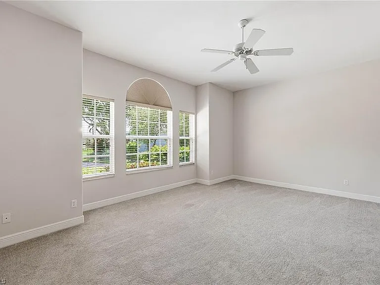25820 Creekbend Dr — Photo 19