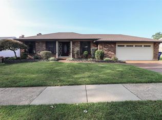 2732 Windford Dr, Saint Louis, MO 63129
