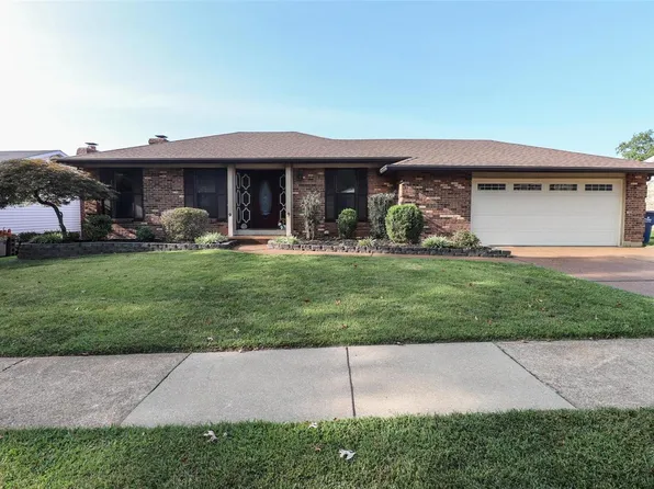 2732 Windford Dr, Saint Louis, MO 63129