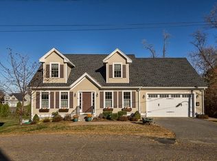 10 Intervale Rd, Marblehead, MA 01945