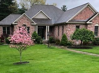 1 Lexington Cir, Southwick, MA 01077