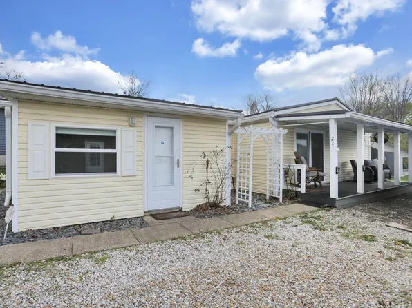 24 Maple Ave, Thornville, OH 43076