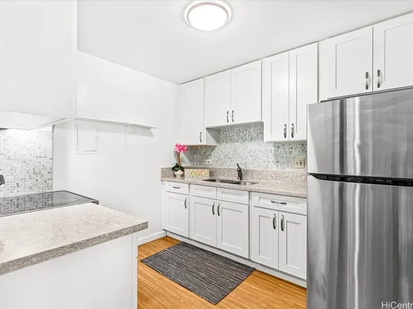 98-1032 Moanalua Rd APT 3-305, Aiea, HI 96701