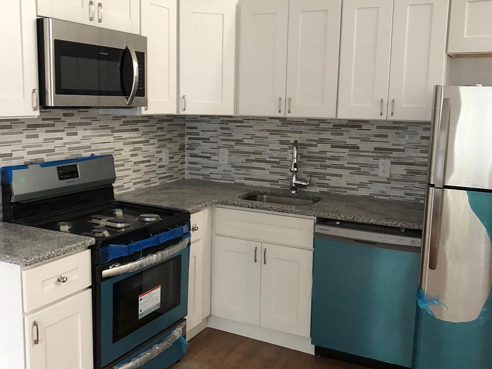 1st image of 1301 Allerton Ave #0