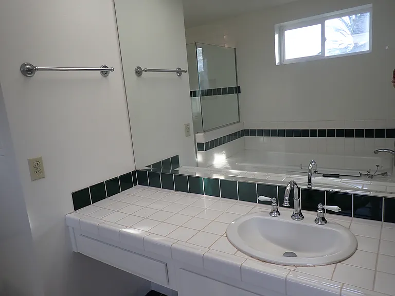 7846 Connie Dr — Photo 15