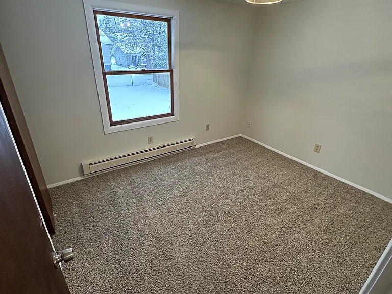 770 Woodside Ave — Photo 14