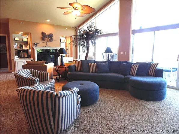 985 Summer Place Dr #5B, Camdenton, MO 65020
