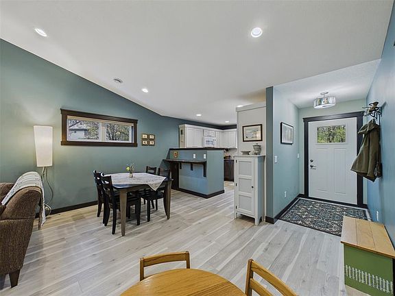 3rd image of 440 Tony Street