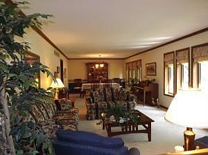 4th image of 2678 Leah Dr