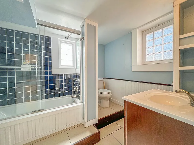 709 E 5th St #BUNGALOW — Photo 14