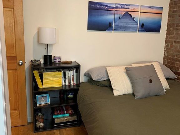 5th image of 516 E 81st St APT 12