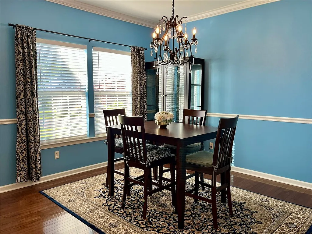 3 bed, 2.5 bath, 1952 sqft, $2,900 — Photo 2