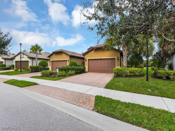 7574 Jacaranda Ln, Naples, FL 34114