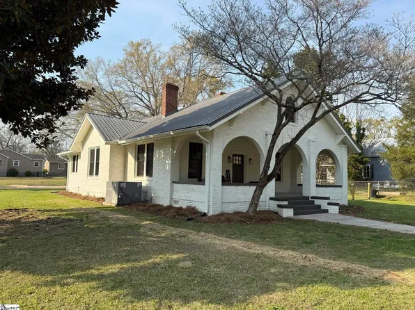 501 N Adair St, Clinton, SC 29325