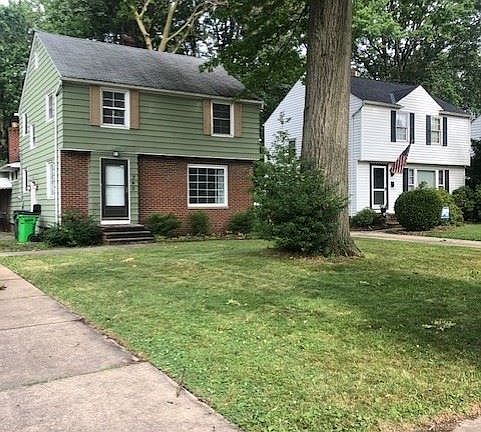 2nd image of 340 E 270th St