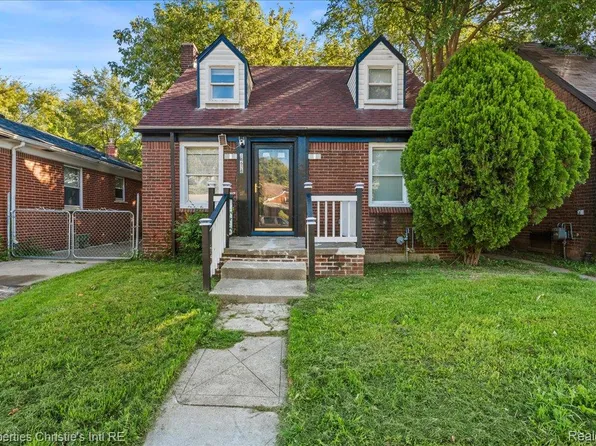 18638 Barlow St, Detroit, MI 48205