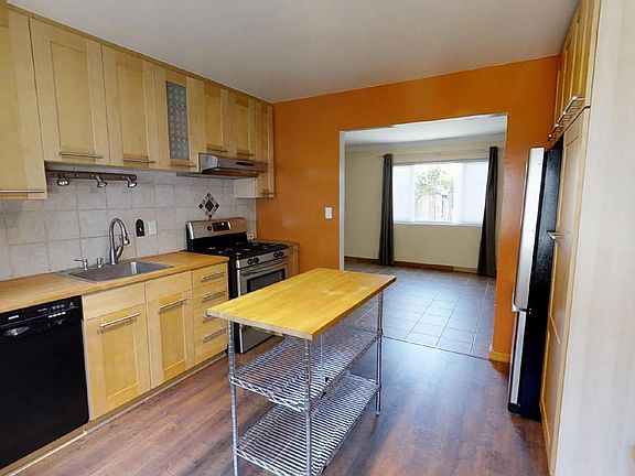 5th image of 1312 Cedar St #B