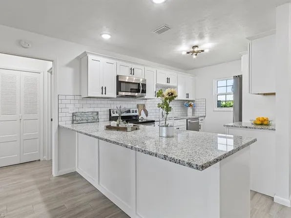 1516 Saddle Woode DR, FORT MYERS, FL 33919