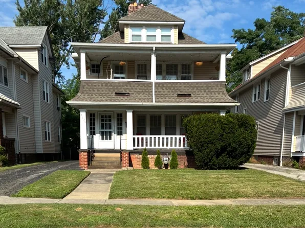 2176 Rexwood Rd APT 3, Cleveland, OH 44118