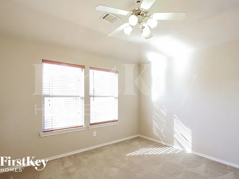 4532 Fir Dr — Photo 12