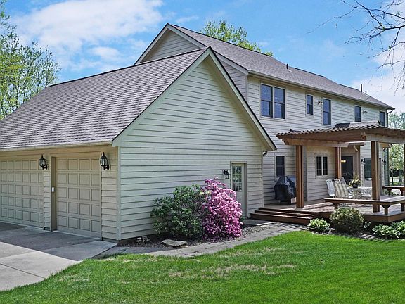 3rd image of 311 Longford Dr