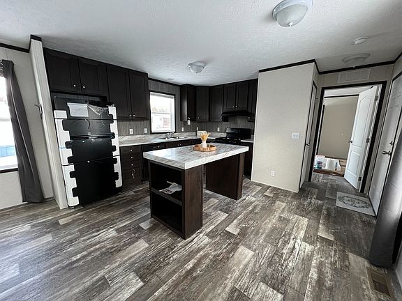 4th image of 3200 King Ave W #17RR