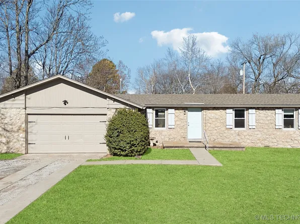 8421 E 133rd St S, Bixby, OK 74008