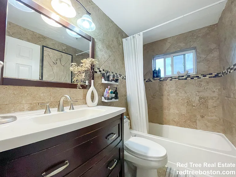 23 Oxford Cir #23 — Photo 4