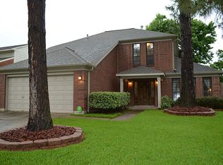 1230 Berkeley Lake Ln, Houston, TX 77062