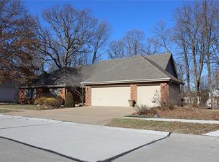 15545 Debridge Way, Florissant, MO