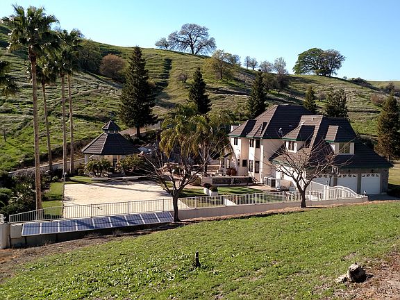 3rd image of 4020 English Oaks Dr