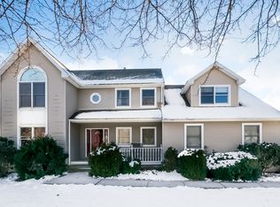 15 Cataumet Ln, West Springfield, MA 01089