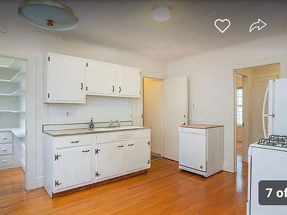 kitchen with plenty of space, dishwasher, pantry