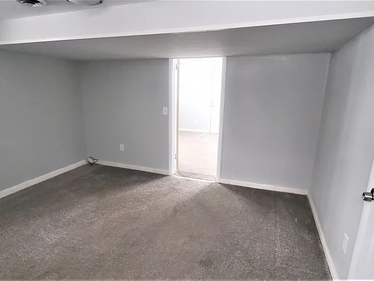 401 S Ross Ave — Photo 3