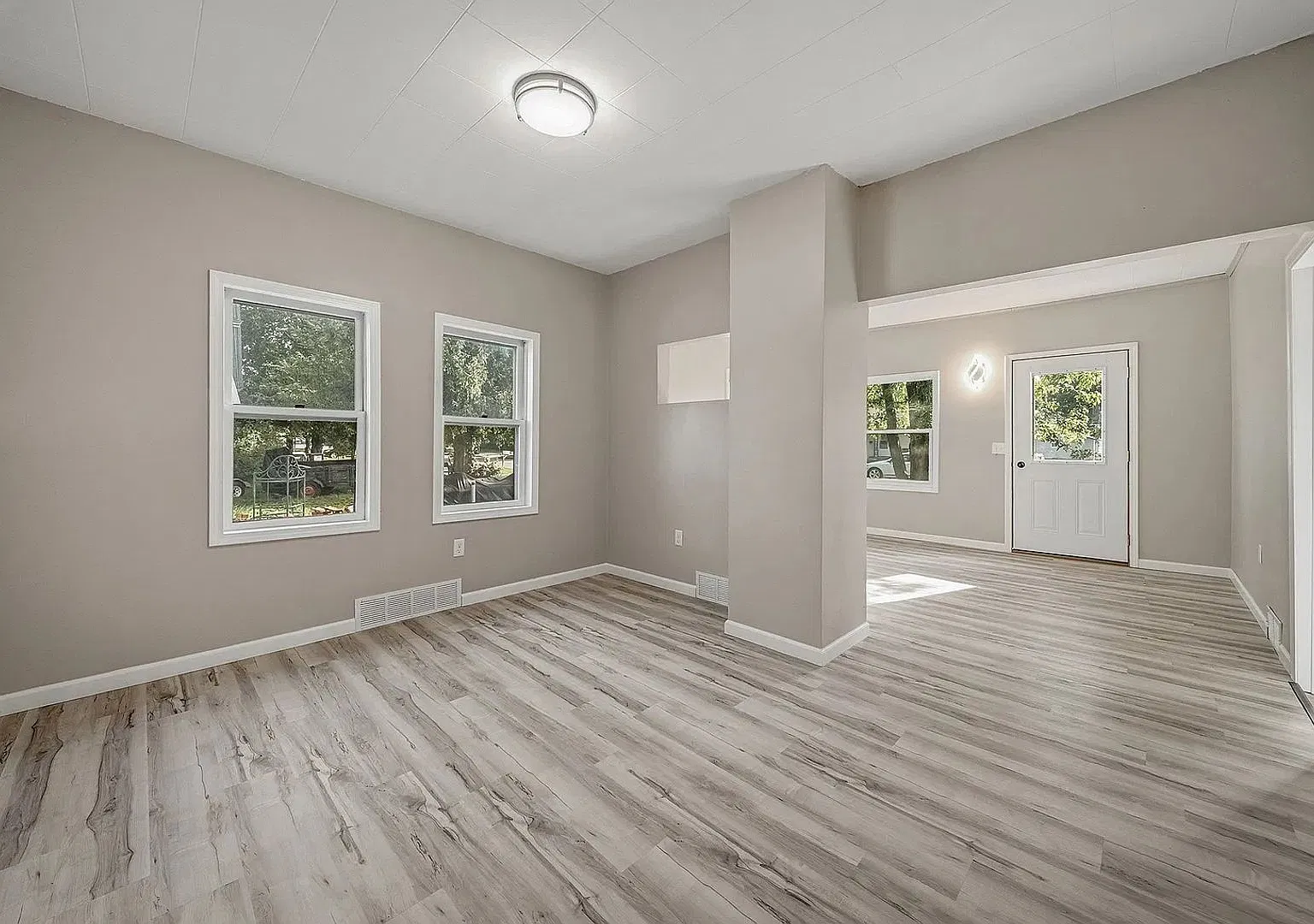 336 Garfield St, Stanley, WI 54768 — Photo 1