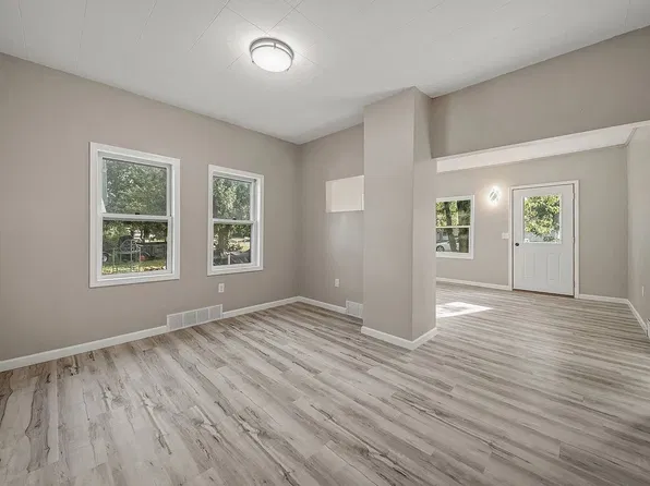 336 Garfield St, Stanley, WI 54768